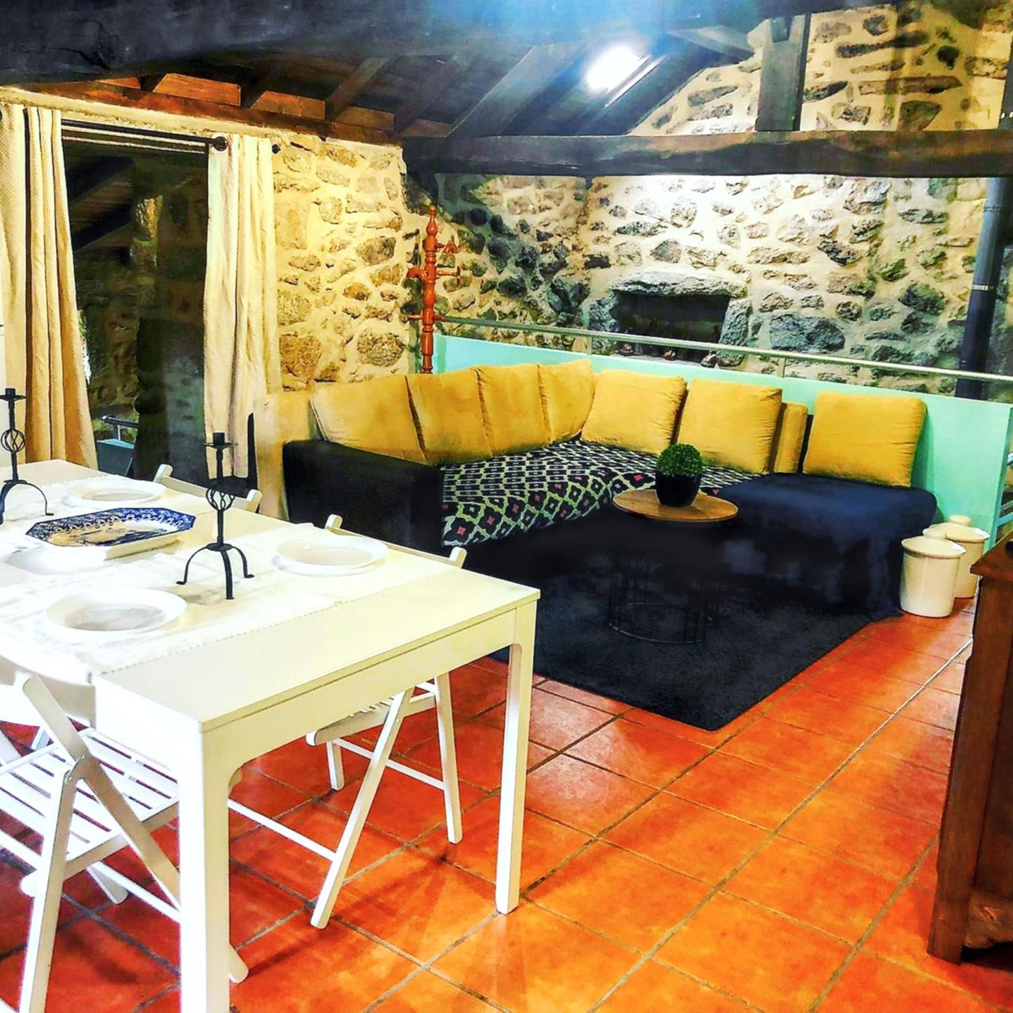 Welcoming House With Mountain View In Agueda Shared Pool Villa Urgueira  Bagian luar foto